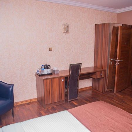 Mahogany Hotel And Suites Ibadan Zewnętrze zdjęcie