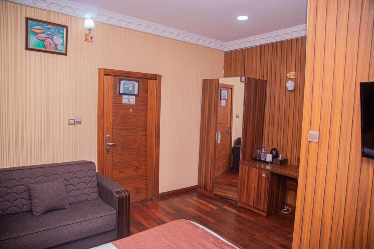 Mahogany Hotel And Suites Ibadan Zewnętrze zdjęcie
