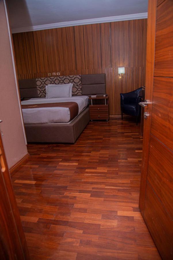 Mahogany Hotel And Suites Ibadan Zewnętrze zdjęcie