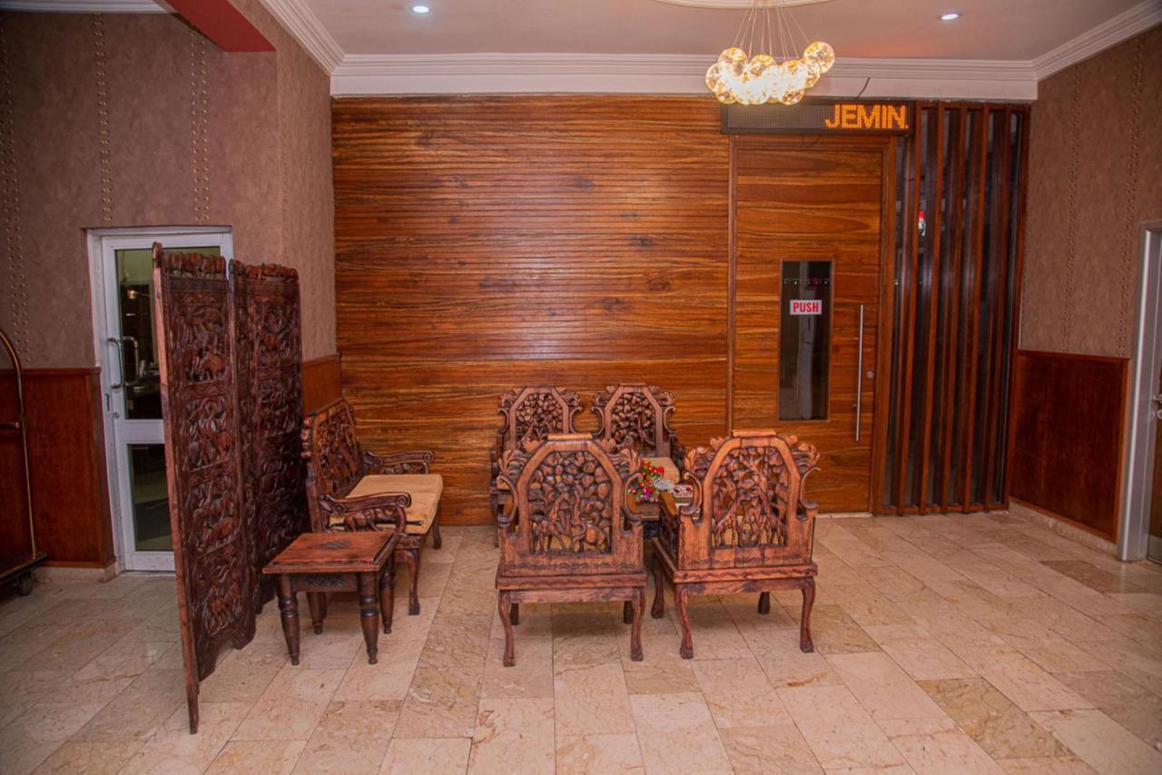 Mahogany Hotel And Suites Ibadan Zewnętrze zdjęcie